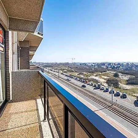 Hotel With Sunny Terrace And Sea View Middelkerke